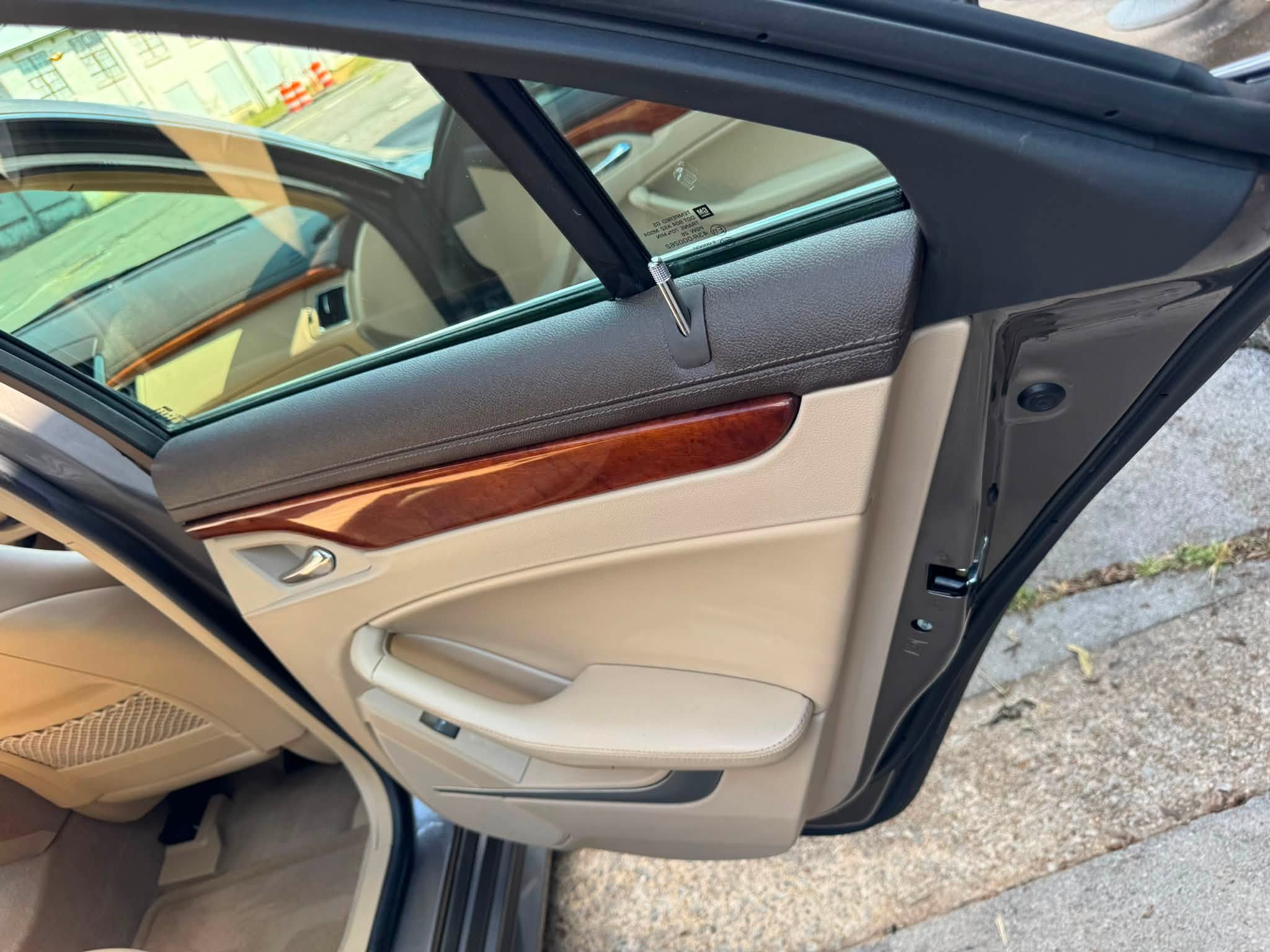 Clean vehicle door panel and interior trim